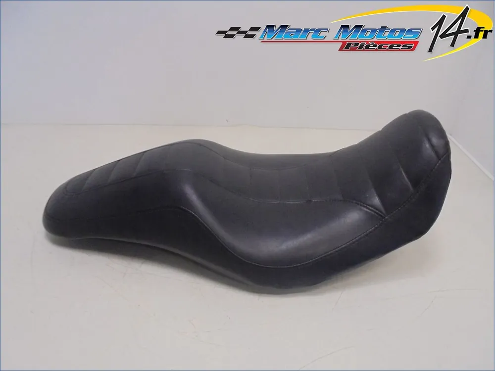 Jusqu'à Épuisement Des Stocks SELLE BIPLACE HARLEY-DAVIDSON 1584 DYNA SUPER GLIDE CUSTOM 2010
