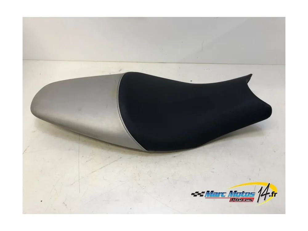 Promotion SELLE BIPLACE KAWASAKI ER6 F 2006
