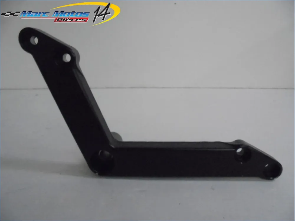 SUPPORT MOTEUR SUZUKI 650 DL VSTROM 2005 Prix Cassé