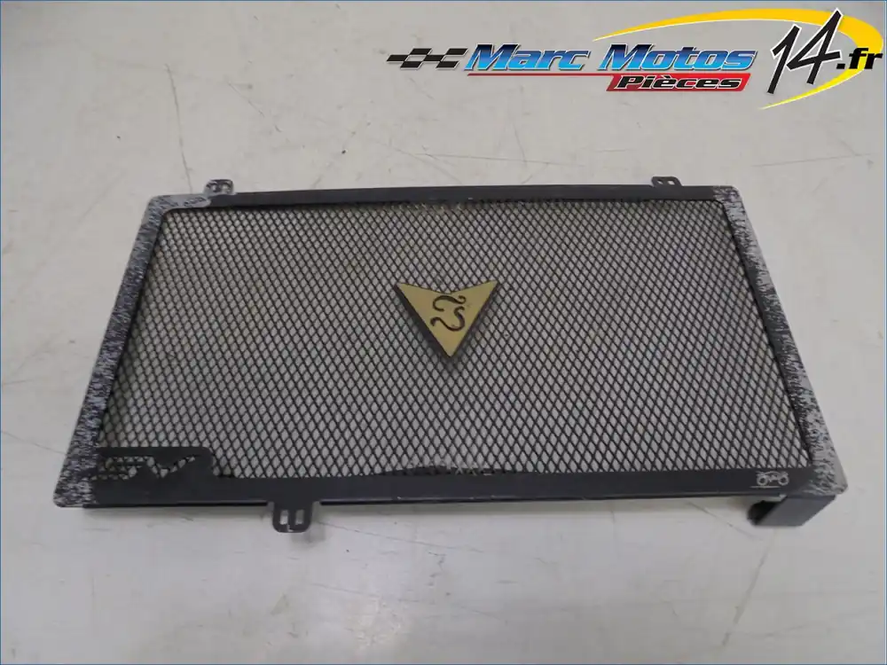 GRILLE DE RADIATEUR SUZUKI 650 SV 2018 Certifié