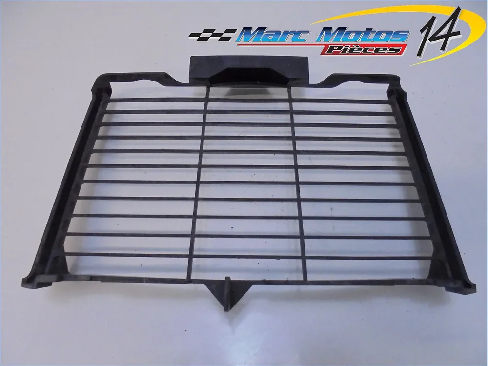 Affaire À Saisir GRILLE DE RADIATEUR YAMAHA FZ6 2005