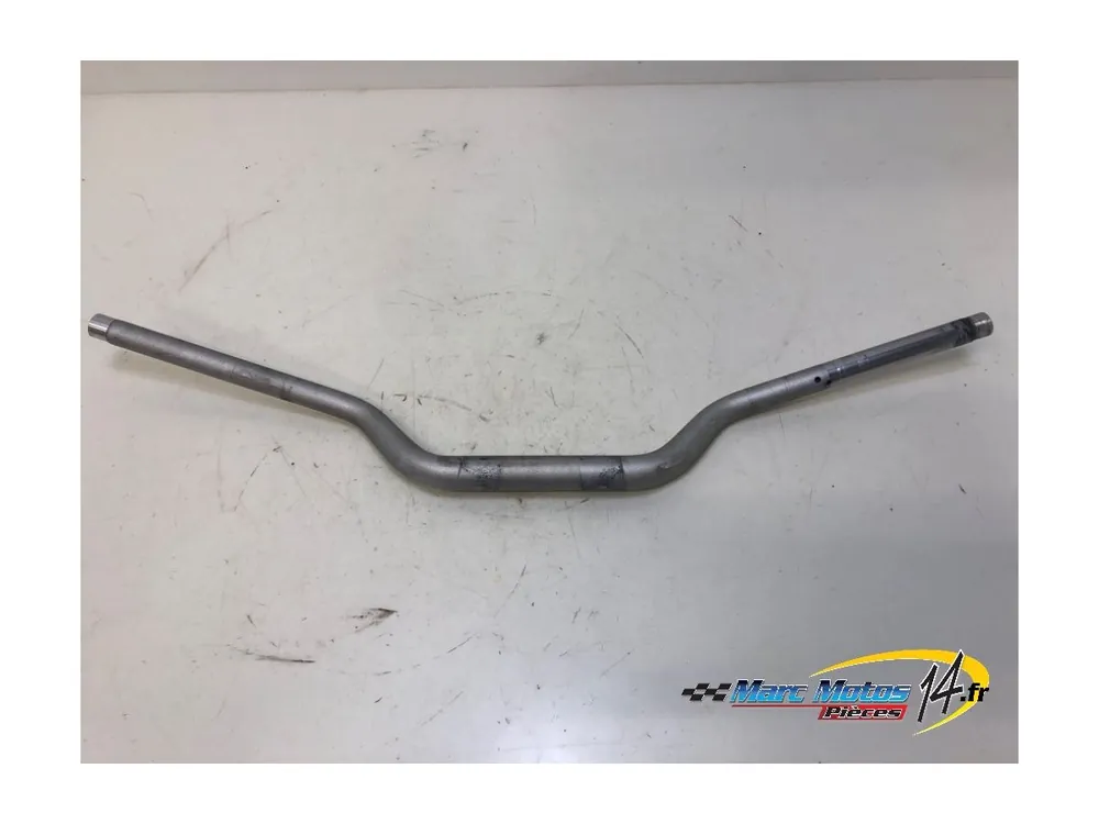 GUIDON YAMAHA MT09 2018 Prix Cassé