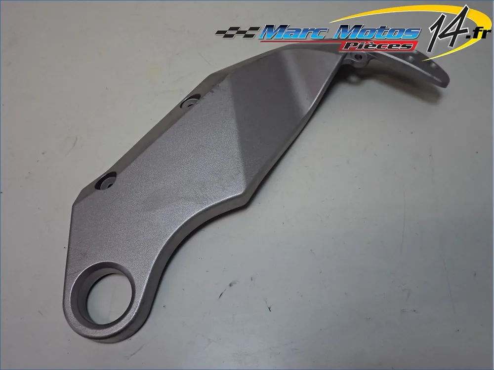 HABILLAGE DE CADRE DROIT KAWASAKI Z750 2006 Certifié