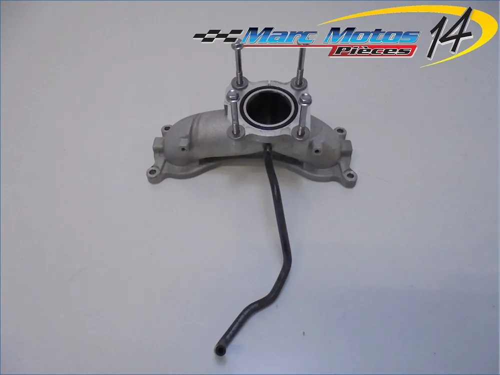 Retour Gratuit PIPE D‘ADMISSION TRIUMPH 900 BONNEVILLE T100 2017