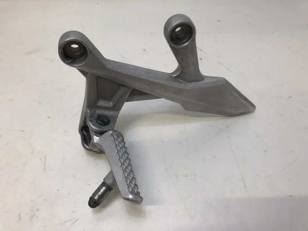 PLATINE AVANT GAUCHE HONDA 750 HORNET 2023 Soldes