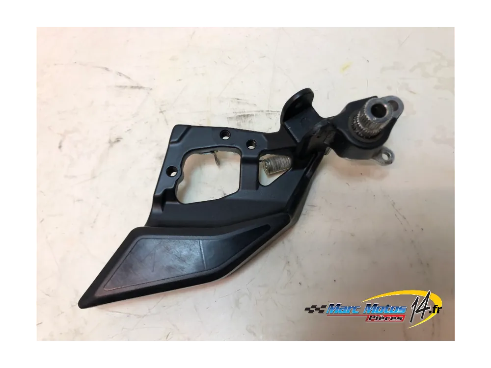 PLATINE AVANT DROITE YAMAHA 1300 FJR ABS 2020 Top Vente
