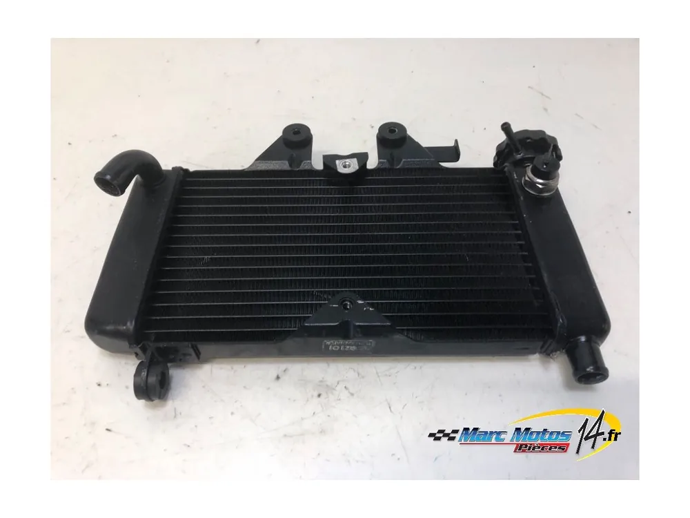 Acheter En Ligne RADIATEUR D‘EAU HONDA 125 VARADERO 2001