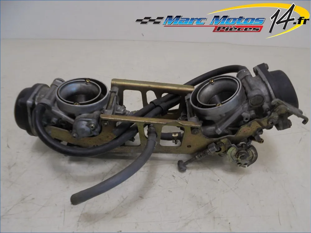 RAMPE DE CARBURATEURS HYOSUNG 650 GT 2007 Top Vente