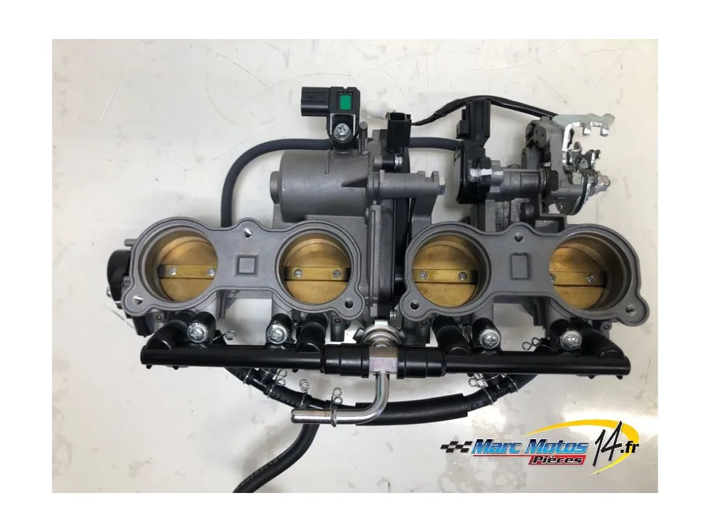 Pas Cher RAMPE D‘INJECTION YAMAHA MT10 2019
