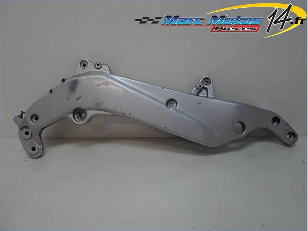 Jusqu'à Épuisement Des Stocks RENFORT DE CADRE DROIT APRILIA 650 PEGASO 1998