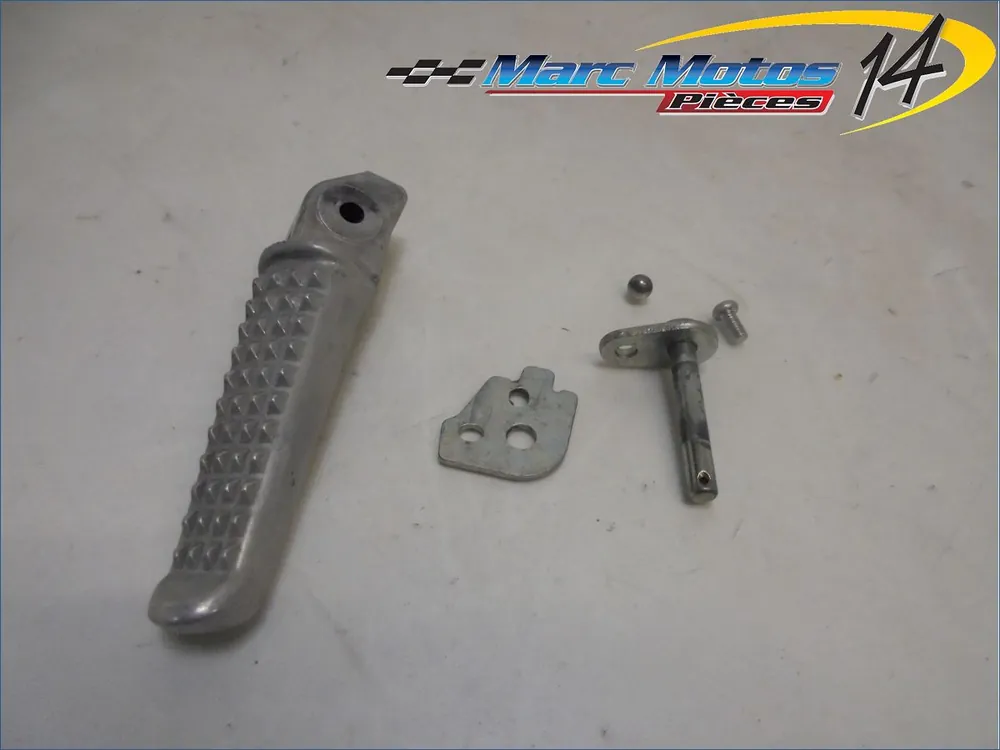 Offre Exclusive REPOSE-PIED ARRIERE DROIT HONDA 600 HORNET 2011