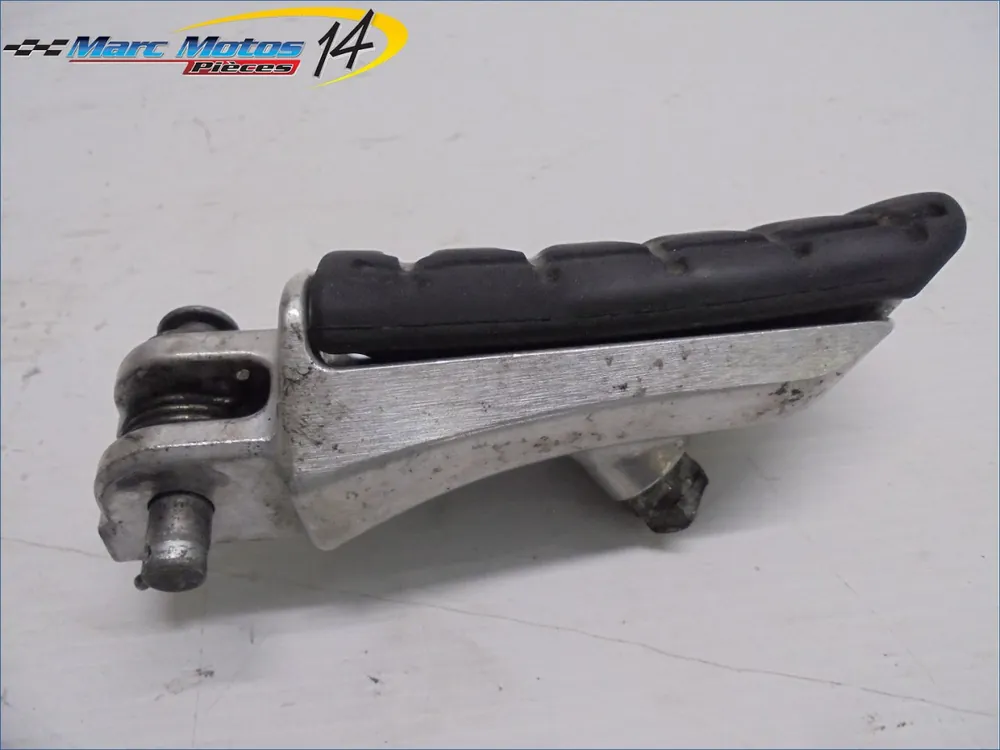 REPOSE-PIED AVANT DROIT HONDA 1300 ST PAN EUROPEAN ABS 2004 Commande En Gros