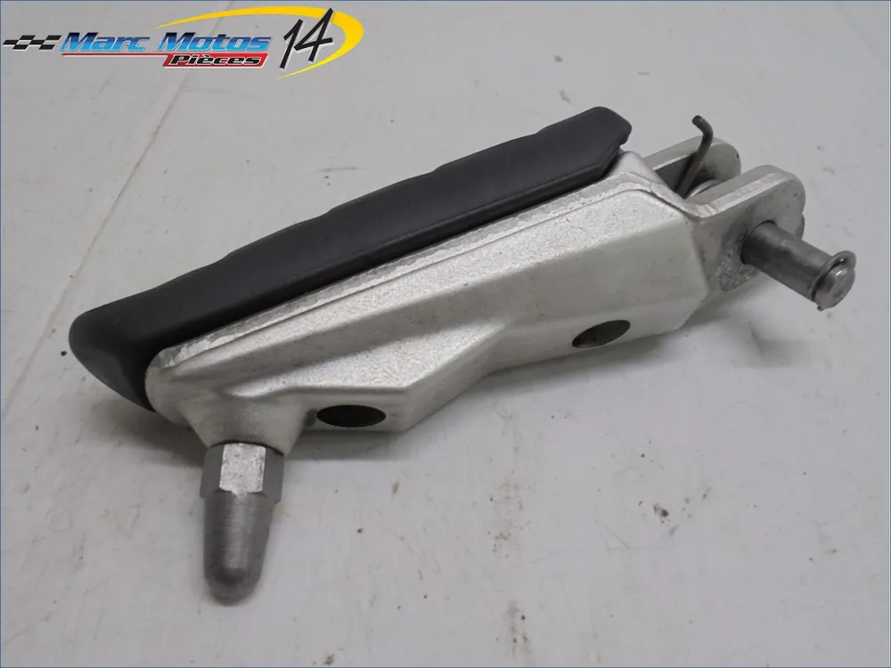 Vente Flash REPOSE-PIED AVANT GAUCHE BMW F800GT 2013