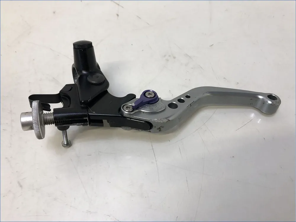Marque SUPPORT DE LEVIER D‘EMBRAYAGE YAMAHA MT09 SP 2021