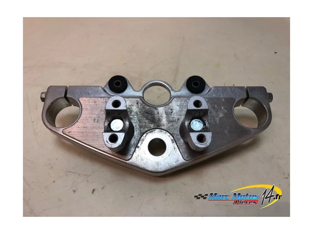 TE DE FOURCHE SUPERIEUR SUZUKI 125 MARAUDER 2001 Réduction
