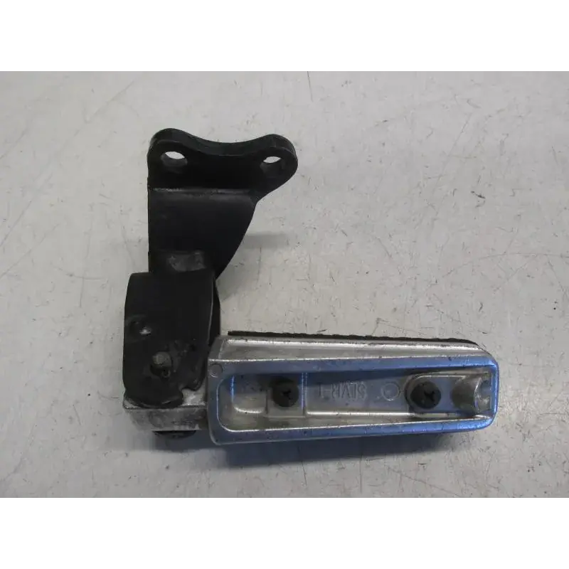 Achat Immédiat Platine et repose pieds arriere droit YAMAHA YPR 125 2006-2009 XMAX