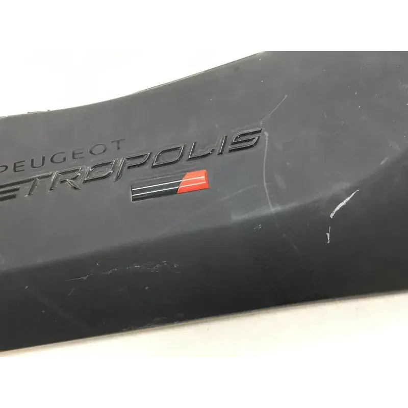 Pas Cher Cache carenage coque arriere droit PEUGEOT METROPOLIS 400 2017-2020