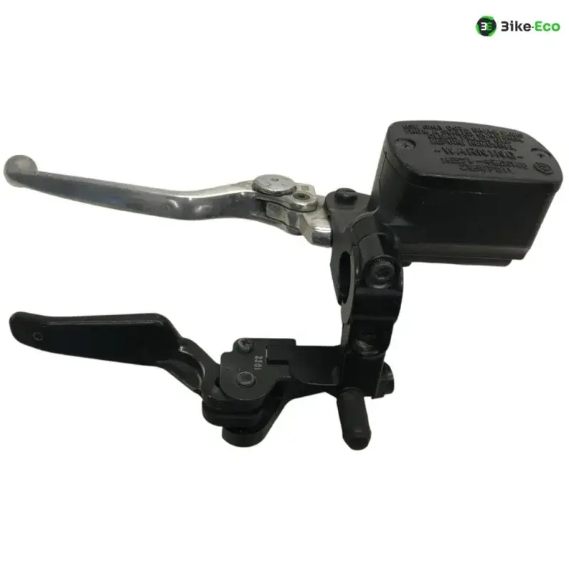 Maitre cylindre frein arriere YAMAHA XP 560 2022-2024 TMAX Quantité Limitée