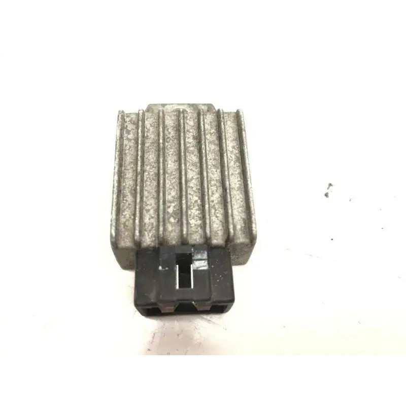 Vente Flash Regulateur charge batterie KYMCO AGILITY 50 2005-2008 R10 PREMIUM 4T