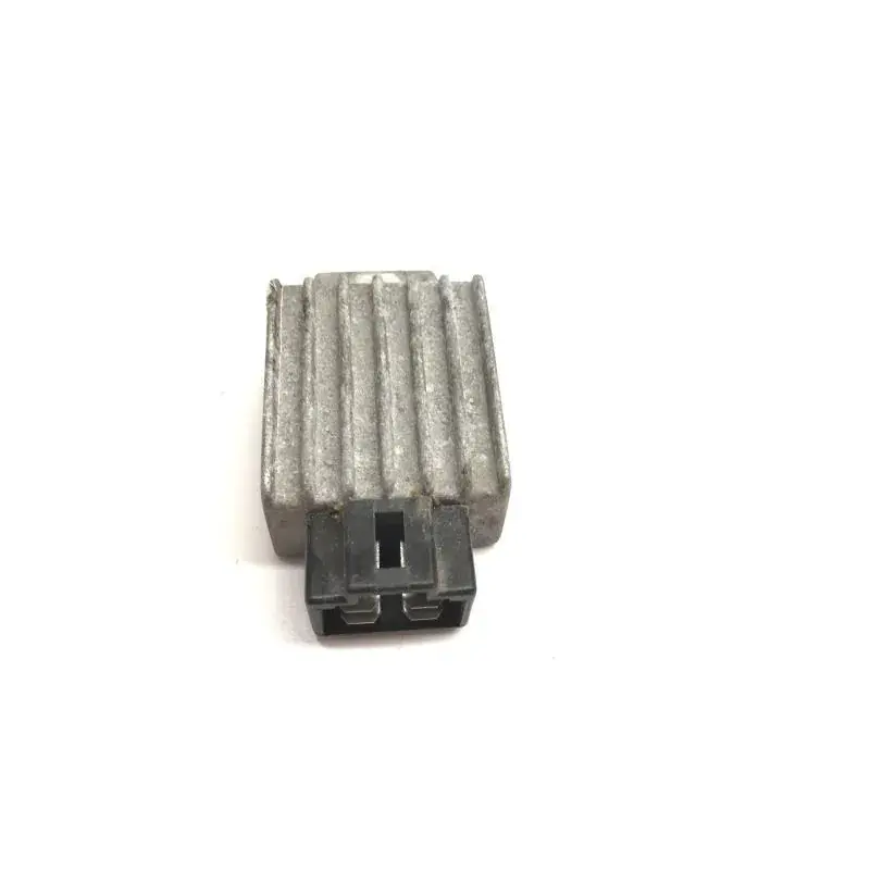Regulateur charge batterie KYMCO AGILITY 50 2005-2008 R10 PREMIUM 4T Réduction