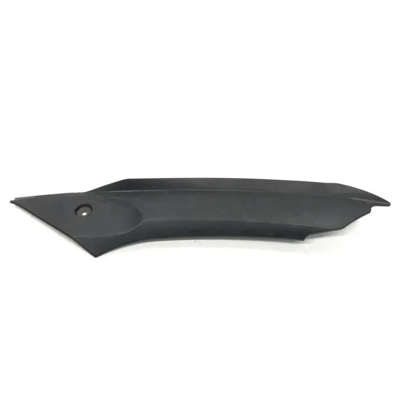 Affaire À Saisir Cache interieur gauche TRIUMPH DAYTONA 675 2006-2008