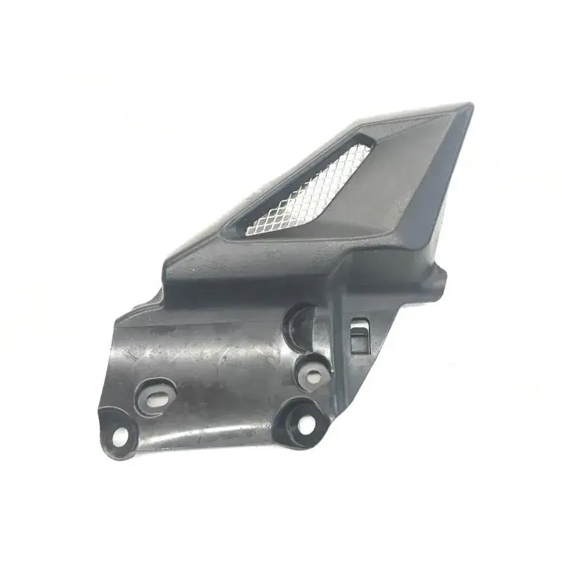 Prix Bas Cache lateral droit TRIUMPH STREET TRIPLE R 675 2011-2012