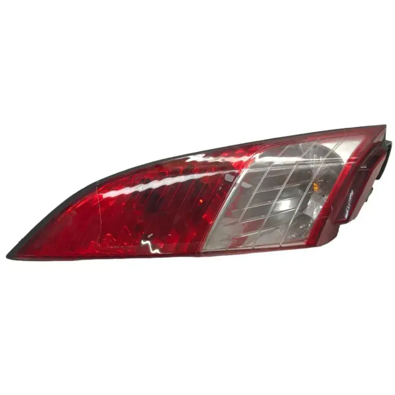 Feu arriere gauche PEUGEOT SATELIS 125 2006-2008 Dernier Modèle