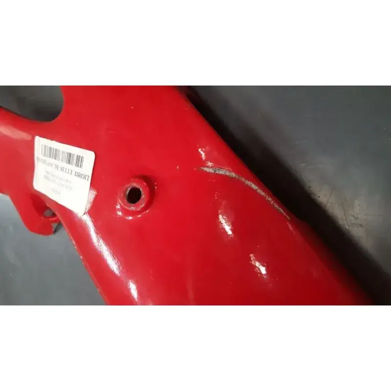 Demi flanc selle droit APRILIA RS 125 1995 - 1998 Prix Choc