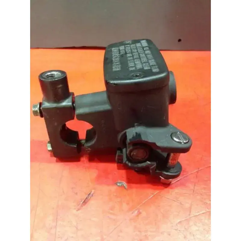 Maitre cylindre frein avant KYMCO DINKSTREET 300 ABS 2013 - 2014 Offre Spéciale