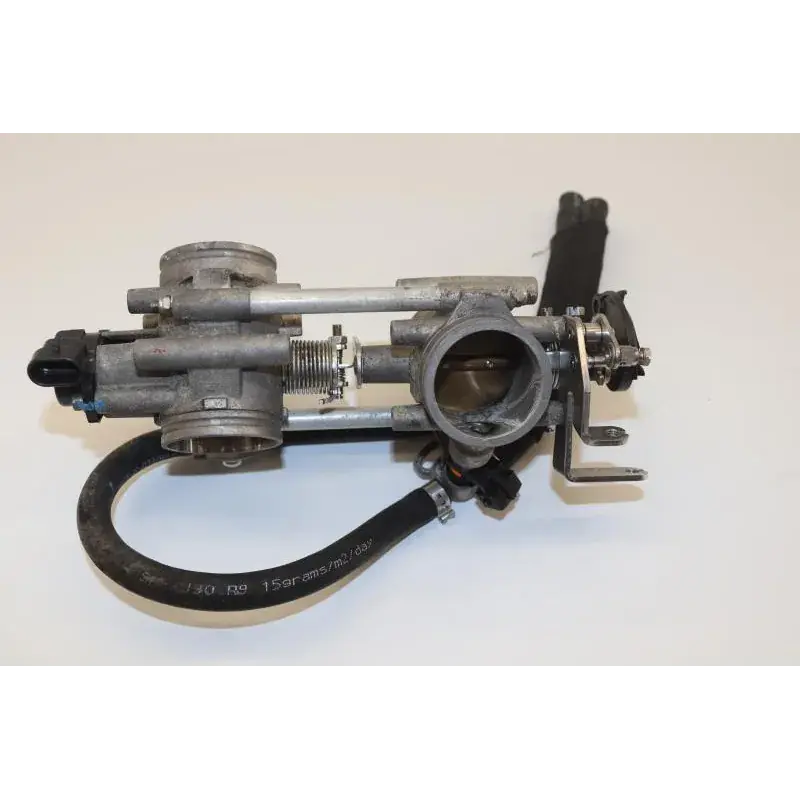 Rampe d‘injection DUCATI MONSTER 696 2008 - 2014 Certifié