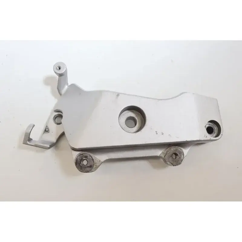 Support moteur droit HONDA CB 600 F HORNET 2005 - 2006 Petit Prix